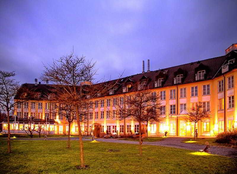 Seehotel Zeuthen Exterior foto